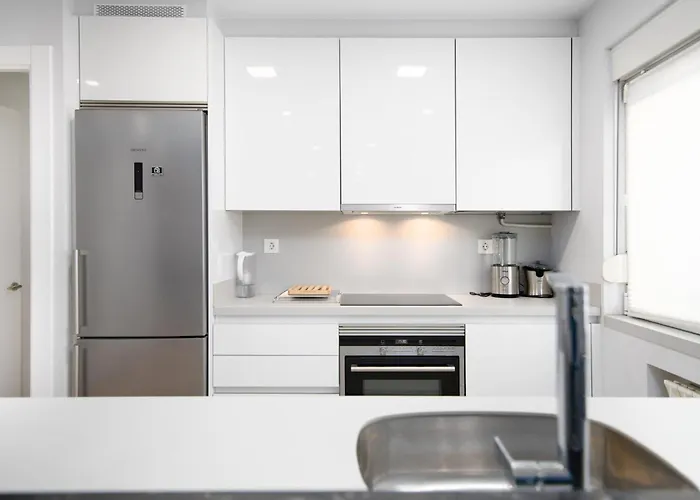 Espacio Moderno En Playa * Gijón