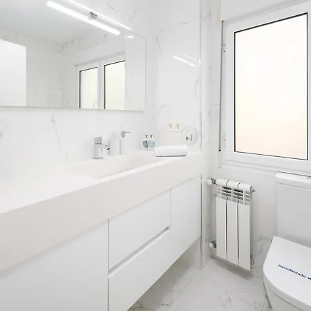 Espacio Moderno En Playa * Хихон