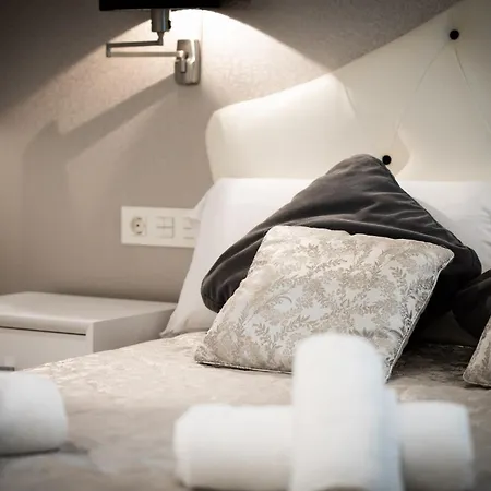 Espacio Moderno En Playa * Gijón