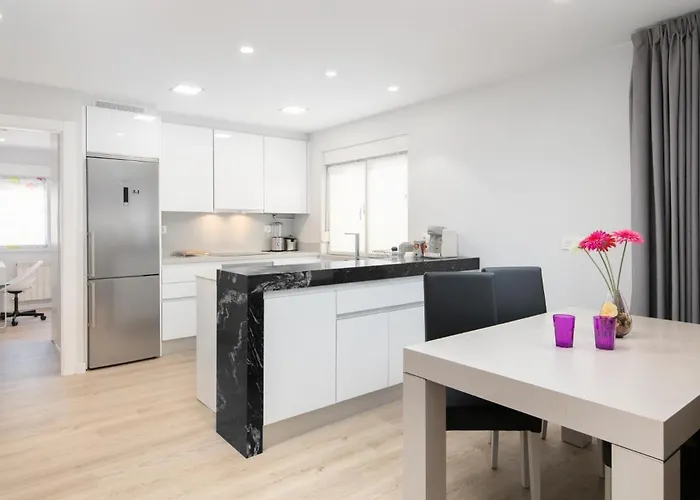 Espacio Moderno En Playa Gijon